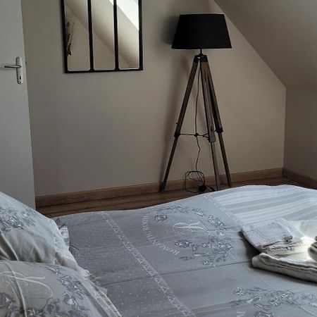 Chambre Proche Circuit Du Mans 500 M Du Virage De 멀산느 객실 사진